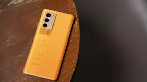 内置强悍双芯！性能、显示双升级， iQOO Neo5S成手游党首选