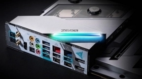 水冷王者 重新进化 Z690 AQUA / Z690 AQUA OC