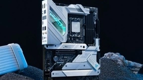 战斗萝莉同款竞装 华硕Z690吹雪主板颜值性能兼备