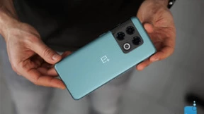 外媒评骁龙8旗舰一加10 Pro：速度在安卓中无敌 系统比肩iOS