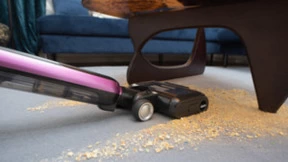 远超传统洗地机的高效与便捷，拥有维纳斯，轻松整洁包围你