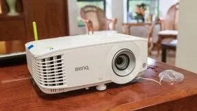 科技时代的流量密码|明基E540智能高亮投影仪，助力线下店铺转型升级