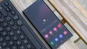 三星Galaxy S22 Ultra 5G评测：创新驱动下 安卓机皇的自我超越