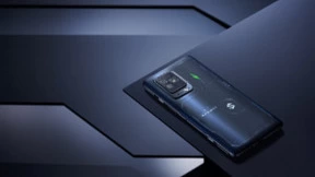 逆重力双VC液冷+骁龙8 黑鲨5 Pro澎湃性能极致释放