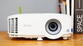 明基E540智能投影仪，让生活和工作张弛有度