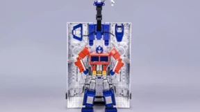 乐森机器人发布全球首款自动变形擎天柱车厢套件，用科技重现IP