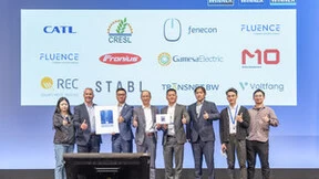 宁德时代户外液冷电柜EnerOne获得2022年国际电池储能奖ees AWARD