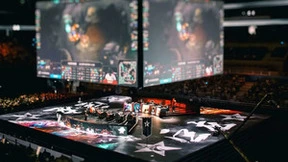 TCL电光蓝游戏电视V8E系列618热销中，高刷+高画质成游戏玩家的必备！