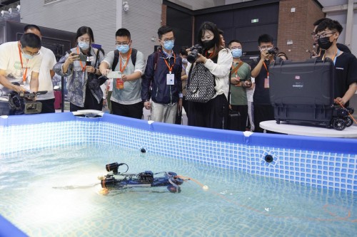潜行创新最新一代行业级水下机器人潜鲛P200 PRO面向全球正式发布