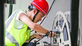 湖北移动不惧“烤”验战高温保通信