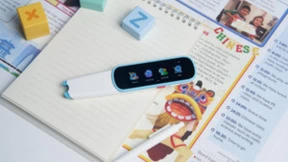 英语启蒙从听、说开始，科大讯飞AI翻译笔专业、权威更有效