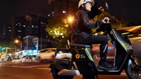 思必驰助力雅迪换电兽02 MAX 2023发布，无限续航，智能升级