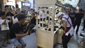 8K精品《千年陕菜·Ⅱ》亮相广州超高清“白云之心”大屏