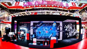 潮电新品触手可及 京东小魔方黑科技馆亮相京东电器线下门店体验区