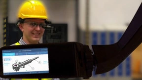 AR头戴计算机结合EPR系统加速企业数字化转型局