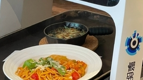 擎朗送餐机器人七天无休 助力餐饮业十一黄金周提前布局