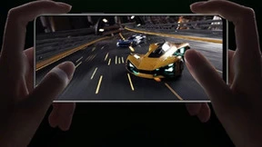 屏幕性能也跃级！荣耀X40 GT电竞级灵敏触控屏让玩家快人一步