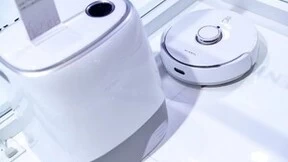 云鲸J3参展第五届进博会：首创脏污识别技术，一键解决日常清洁