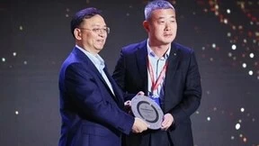 TCL华星车载屏品质交付 获比亚迪“杰出战略合作伙伴”大奖