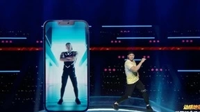 登陆动感地带世界杯音乐盛典 刘畊宏携数智分身“刘教练”同台首唱