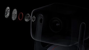 坚果正式开启家用投影下半场：三色激光从商用走向民用，云台玩法解决行业痛点