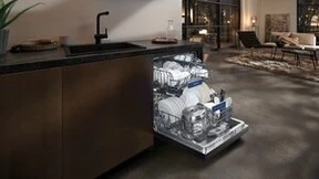 第四代晶蕾技术硬核升级！西门子全能舱Pro洗碗机一键实现“全域洁净”