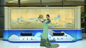 海信激光电视携手《只此青绿》成都站，唯美呈现古风美学