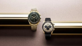 欧米茄超霸系列月球表 传奇太空腕表，散发月球光芒