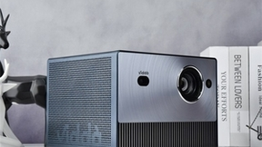 00后大学生和Vidda C1共创 4K三色激光投影还原徽派古建筑色彩