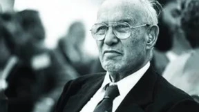 快速提升领导力！讯飞智能办公本带领用户走进管理大师德鲁克