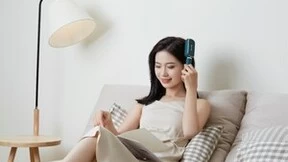 三八女神节来袭！半岛魔法梳助力实现头皮科技抗老