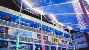 打卡国内最酷的街！全国首个基于AR眼镜的元宇宙街区来了