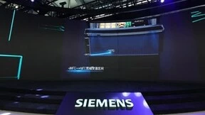 西门子灵动储鲜多门冰箱AWE2023首发，智能精控eNose科技24小时保鲜除菌