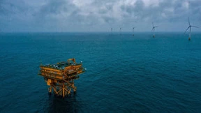 国内海上风电升压站迎来首个智能轮式巡检机器人