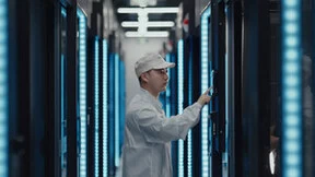 揭秘Magic系列背后的创新力量，荣耀深圳研发实验室首次开放