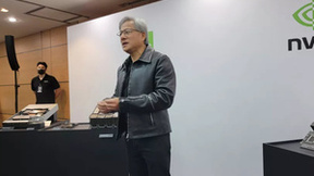 黄仁勋盛赞英特尔下一代制造工艺，有望委托代工英伟达 AI 芯片