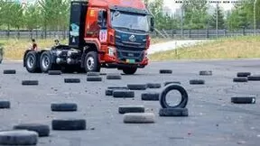 新能源重卡同台竞技，乘龙H5换电牵引一举夺魁！