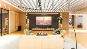 高端化、大屏化、家居化，海信电视引领高端消费趋势