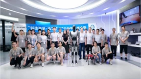 追觅科技与百名学子的“双向奔赴”，深入机器人技术一线探索无限可能