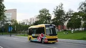 多国运动员感受中国科技魅力，蘑菇车联自动驾驶成大运会科技亮点