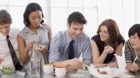 国家“促消费20条”出台，职场健康管理消费成热点