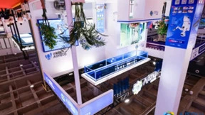 伟景智能采摘机器人携多款产品参加2023世界机器人大会