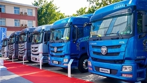 15升大马力 赚钱不费力！欧曼GTL燃气车青岛上市 提升用户运营价值