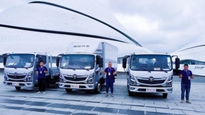 两天两夜三台车，福田奥铃包揽哈尔滨马拉松赛场布展