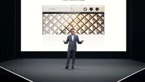 引领未来生活方式，荣耀携折叠屏V Purse概念亮相IFA 2023