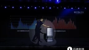 商用服务机器人领先企业云迹科技 创新服务模式打破信息孤岛