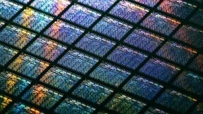 英特尔和新思科技深化合作，提供基于英特尔先进制程节点的领先IP