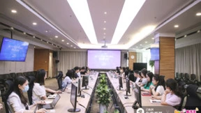 云帐房子品牌有度税智携手孩子王共同打造税务数字化新标杆