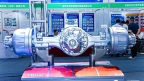 龙擎智造+东风德纳电驱，东风商用车点亮2023中国新能源汽车零部件交易会