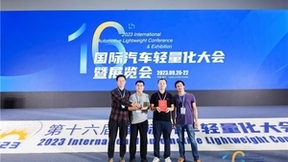 极致轻量 实至名归，乘龙H5V绿通货车斩获“轻量化”大奖